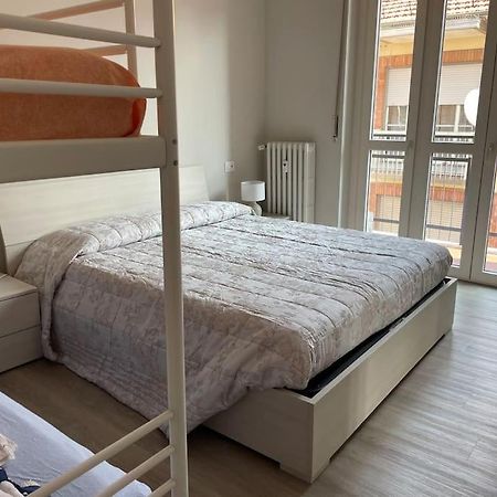 Suite De Rolandis Cin Itoo5Oo5C22Cdbezny Asti Exteriér fotografie
